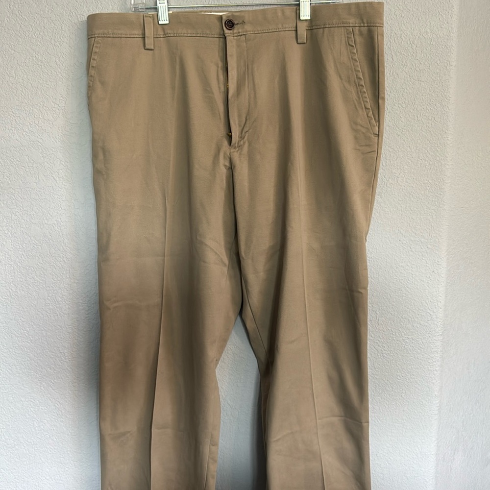 Brand new Dockers khaki